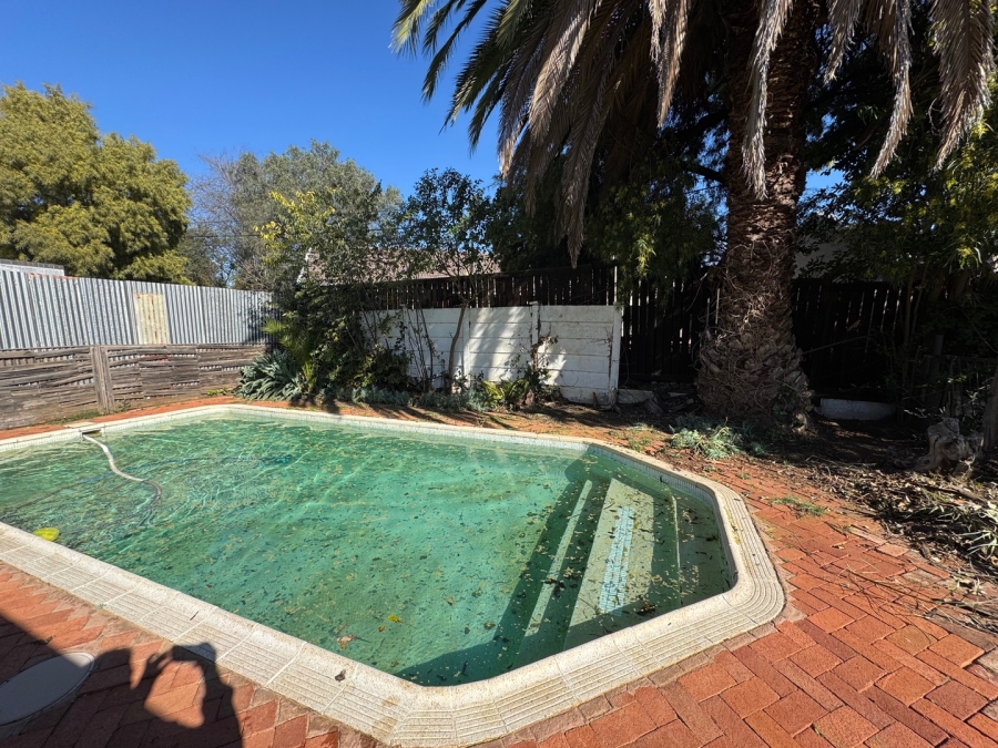 5 Bedroom Property for Sale in Dan Pienaar Free State